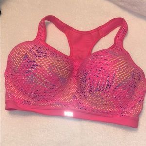 Victoria’s Secret Sports Bra size 38DD